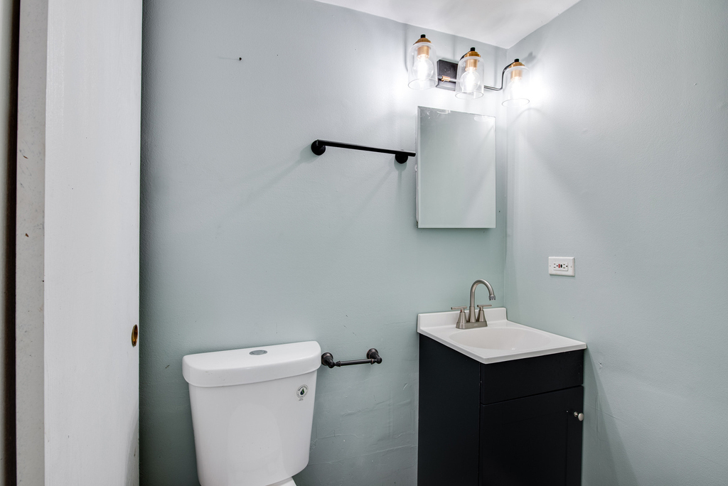1486 W Jefferson Avenue - Photo 12