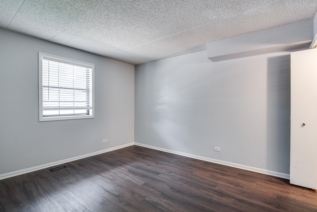 1486 W Jefferson Avenue - Photo 10