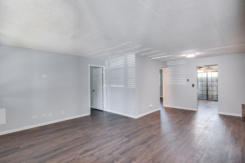1486 W Jefferson Avenue - Photo 1