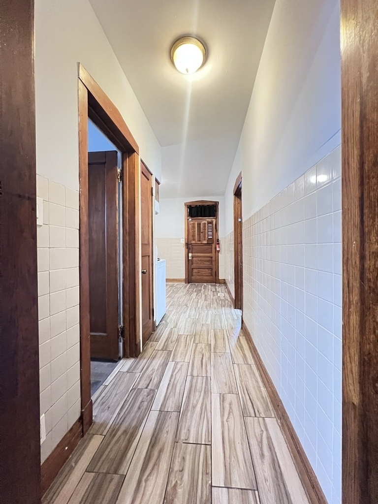 821 N Waller Avenue - Photo 22