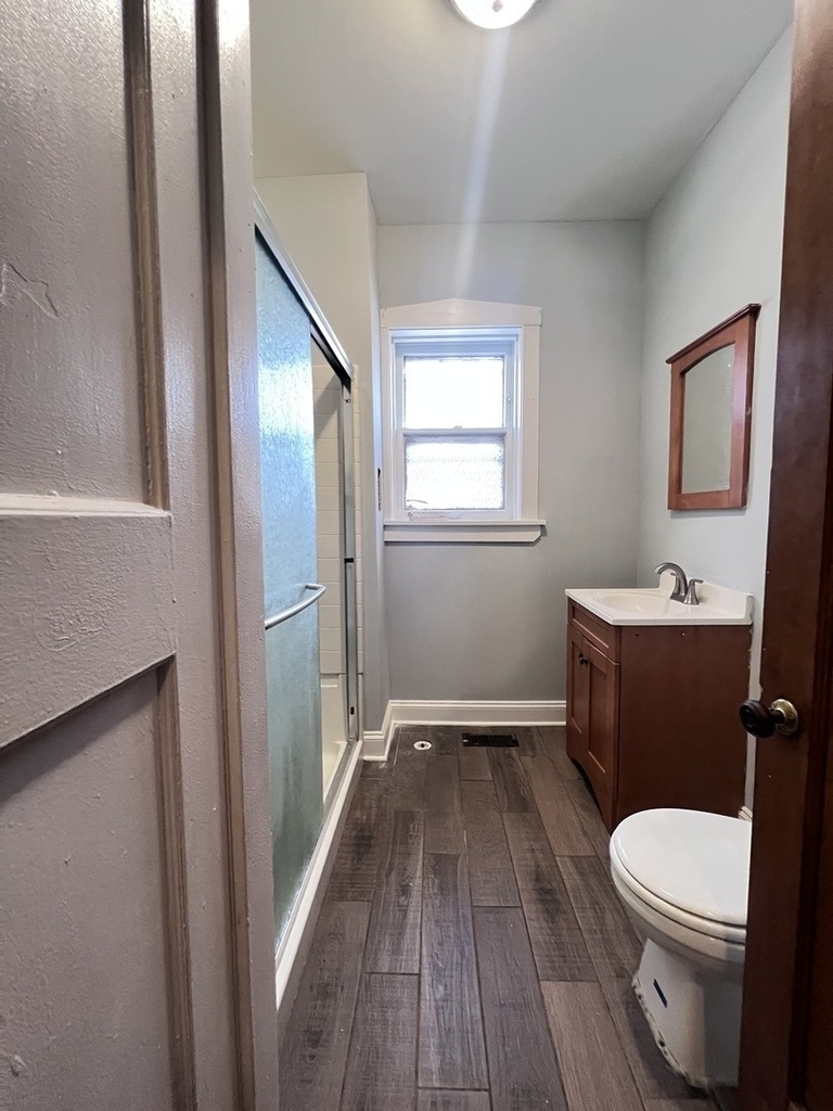821 N Waller Avenue - Photo 23