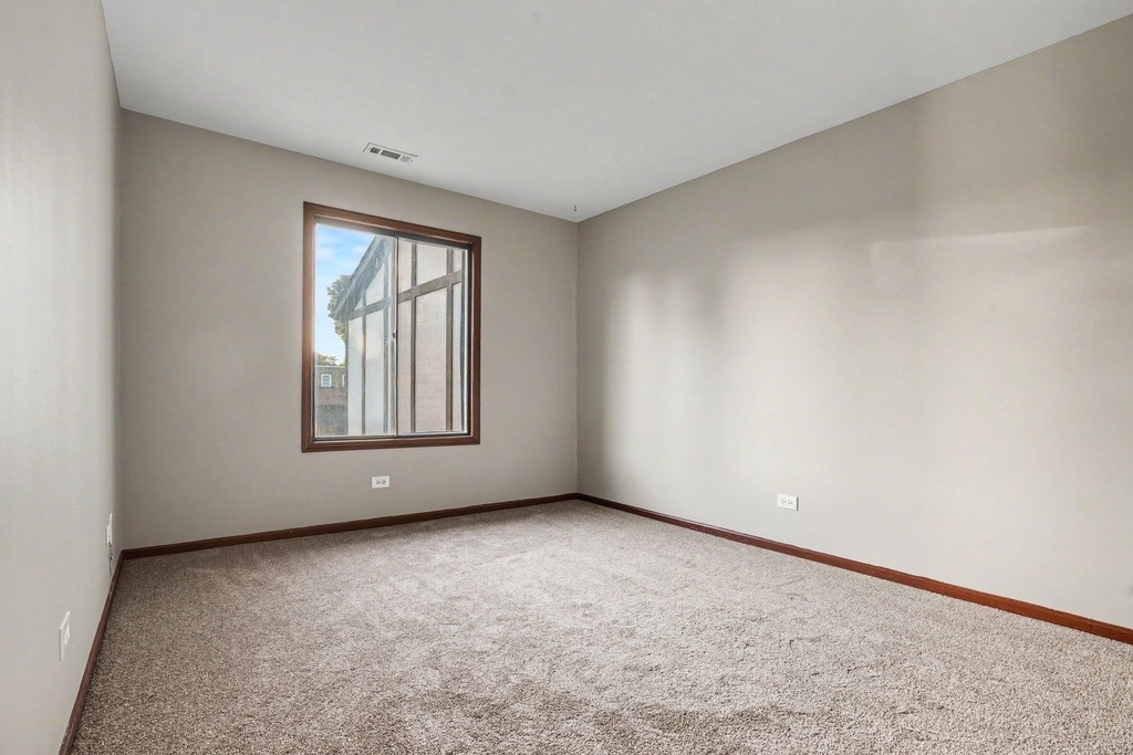 219 Uteg Street - Photo 10