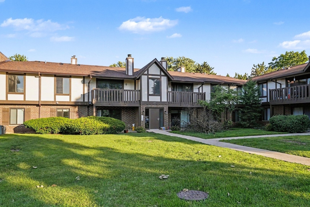 219 Uteg Street - Photo 0