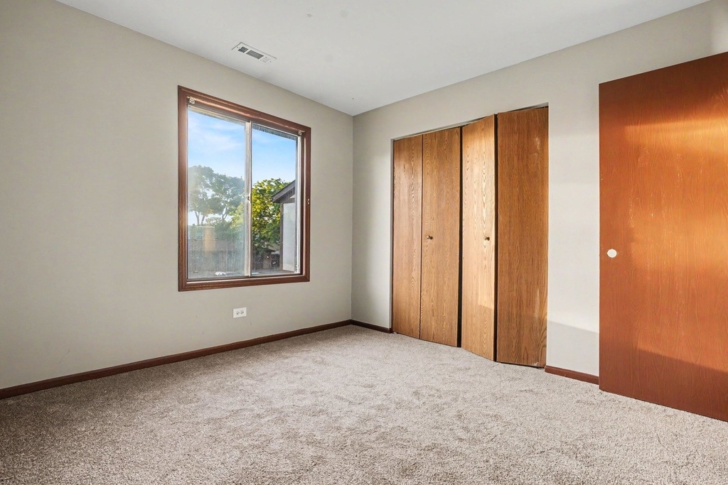 219 Uteg Street - Photo 8