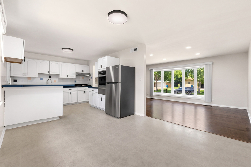 146 Pleasant Drive - Photo 4