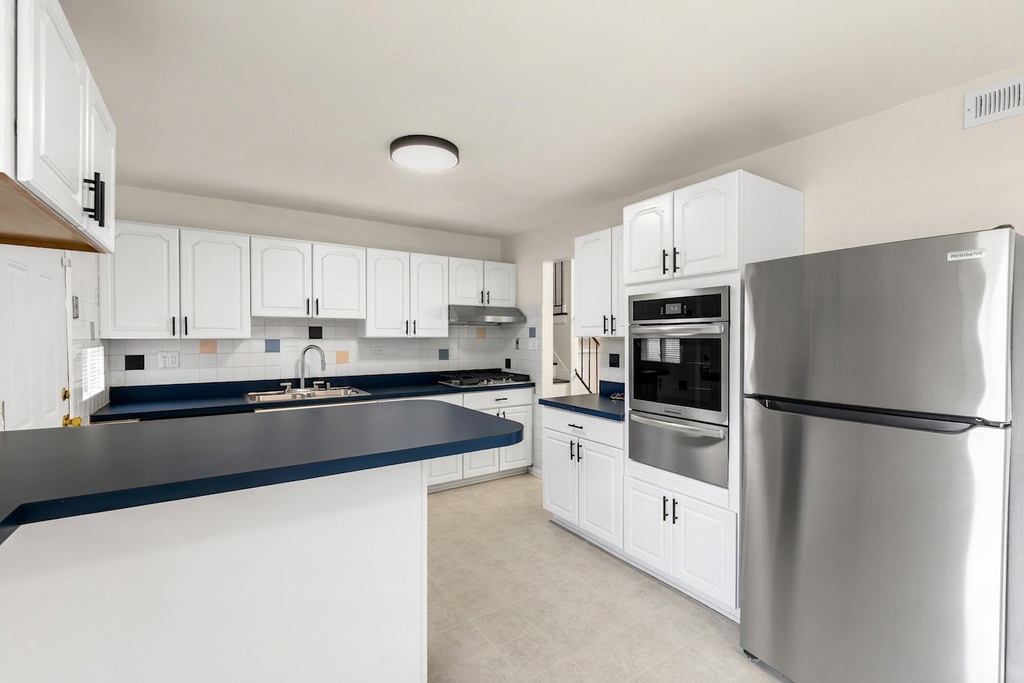 146 Pleasant Drive - Photo 5