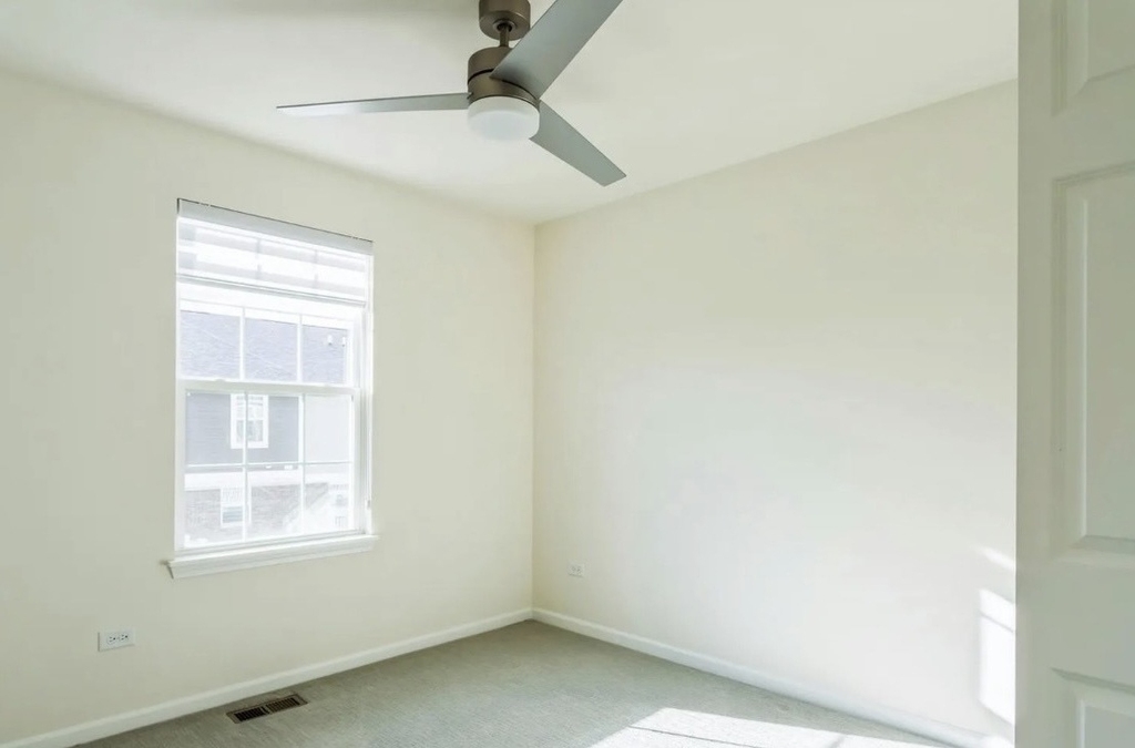 4443 Monroe Court - Photo 7