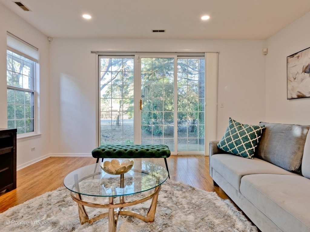 121 Commons Court - Photo 31