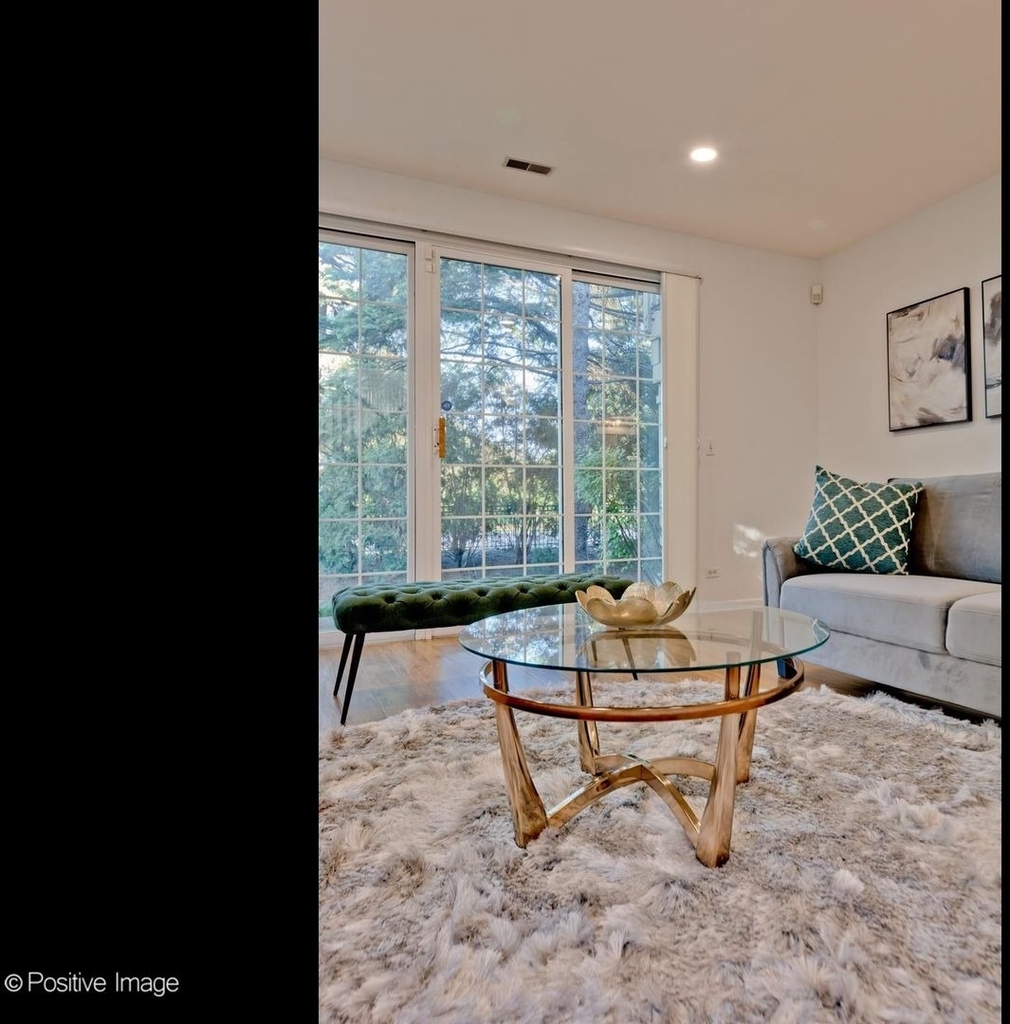 121 Commons Court - Photo 32