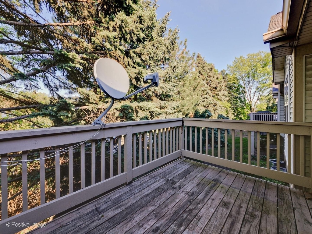 121 Commons Court - Photo 14