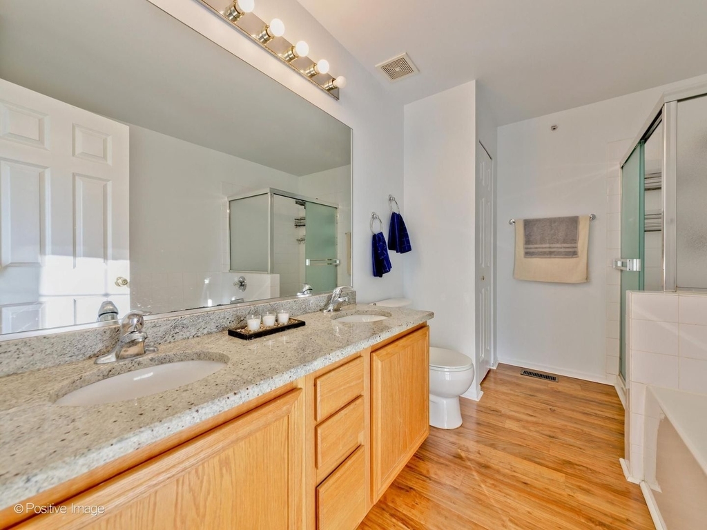 121 Commons Court - Photo 19