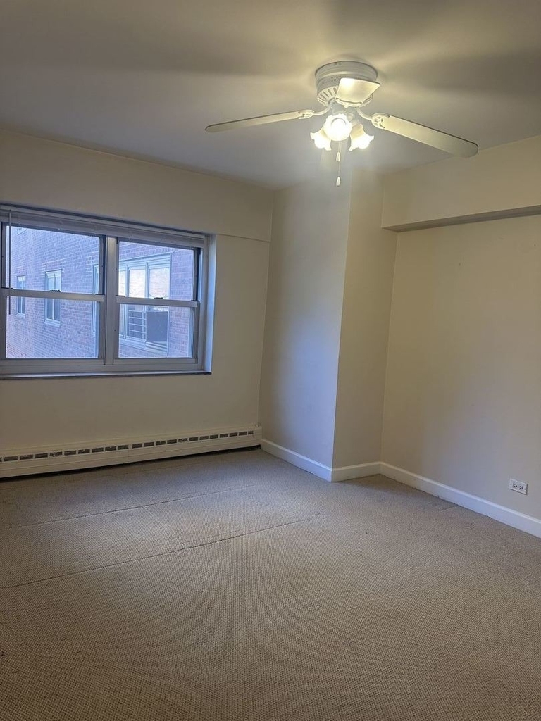 4970 N Marine Drive - Photo 8