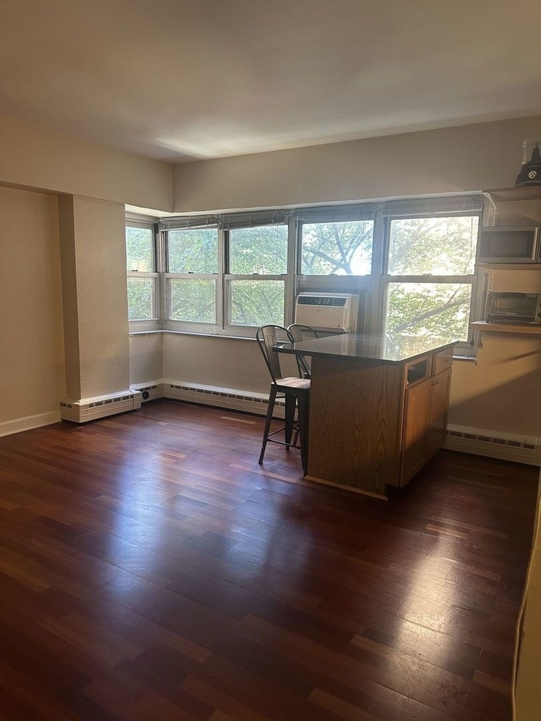 4970 N Marine Drive - Photo 1
