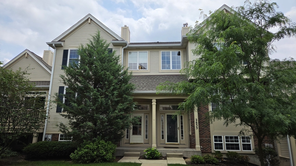 2631 N Greenwood Avenue - Photo 0