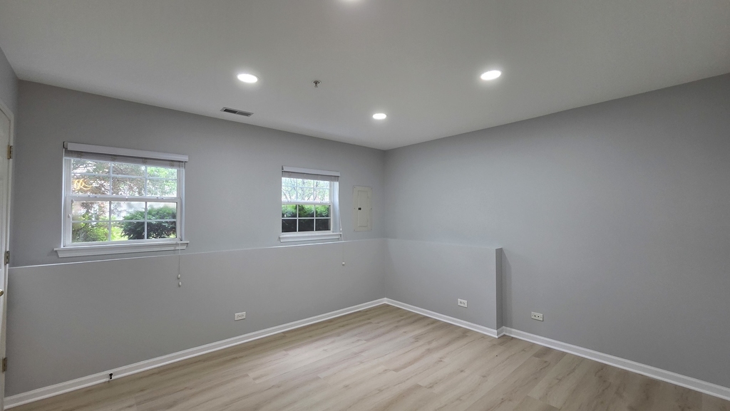 2631 N Greenwood Avenue - Photo 29