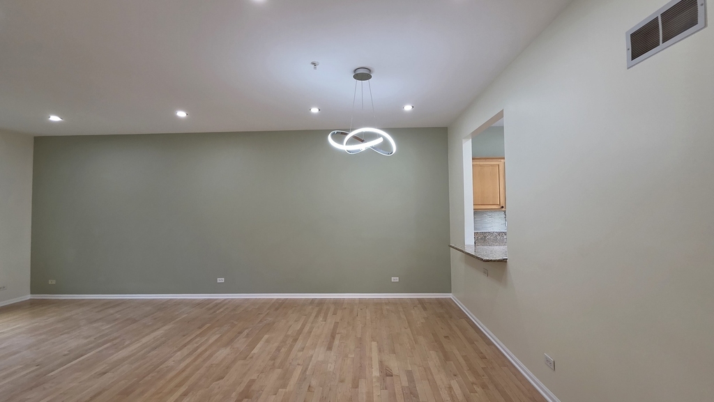 2631 N Greenwood Avenue - Photo 11