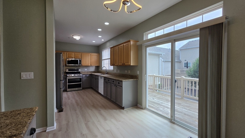 2631 N Greenwood Avenue - Photo 10