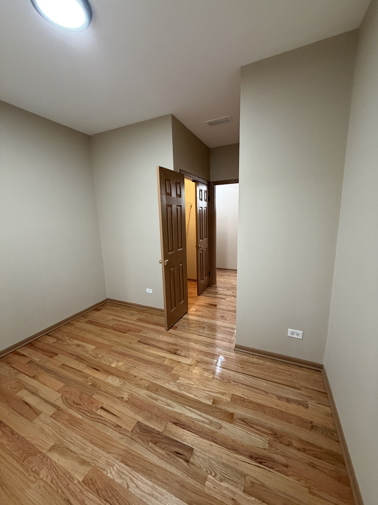 1632 S Saint Louis Avenue - Photo 3