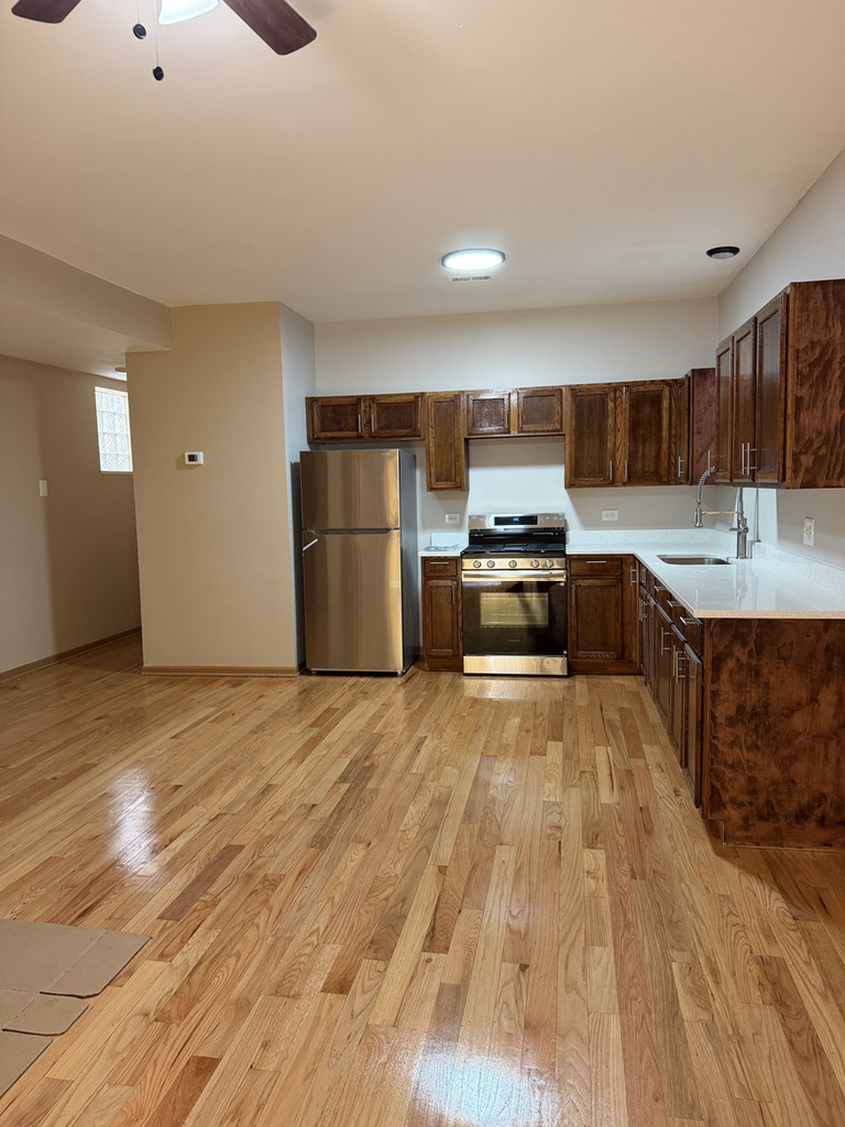 1632 S Saint Louis Avenue - Photo 8