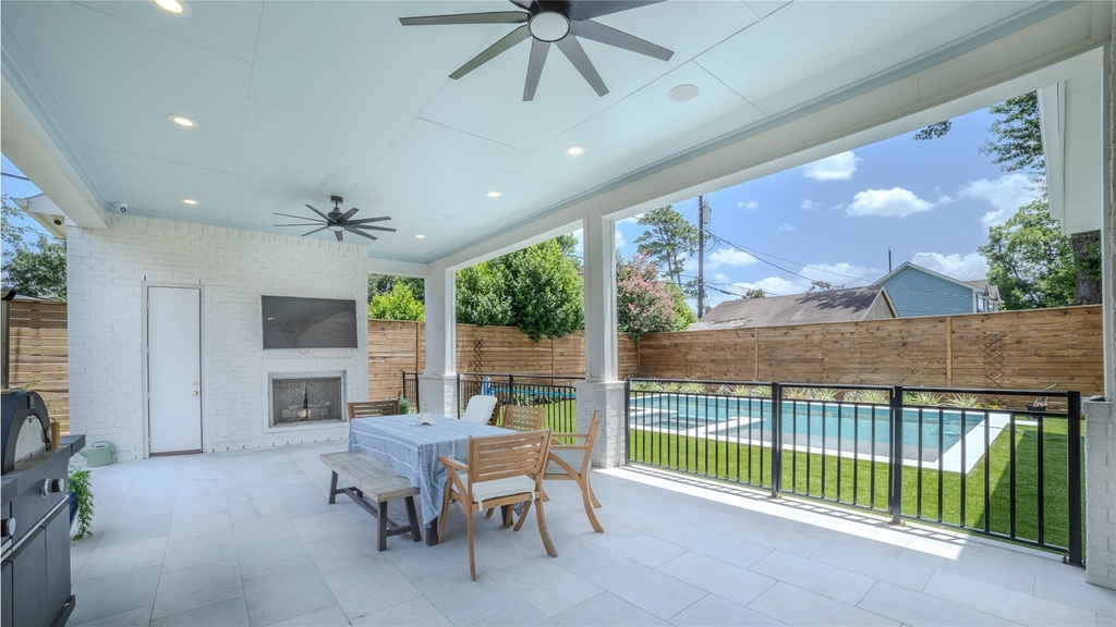 974 W 43rd Street - Photo 41