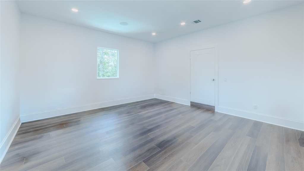 974 W 43rd Street - Photo 24