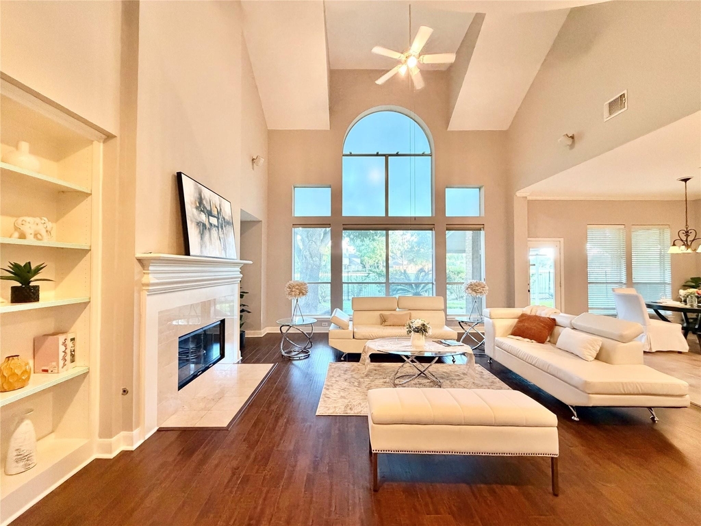 24527 Bay Hill Boulevard - Photo 0