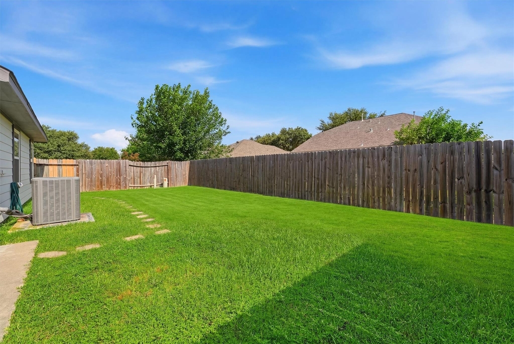 25414 Barmby Drive - Photo 20