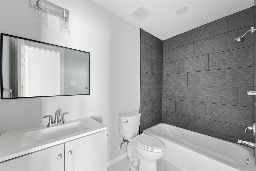 25414 Barmby Drive - Photo 17
