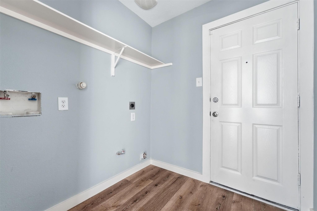 25414 Barmby Drive - Photo 19