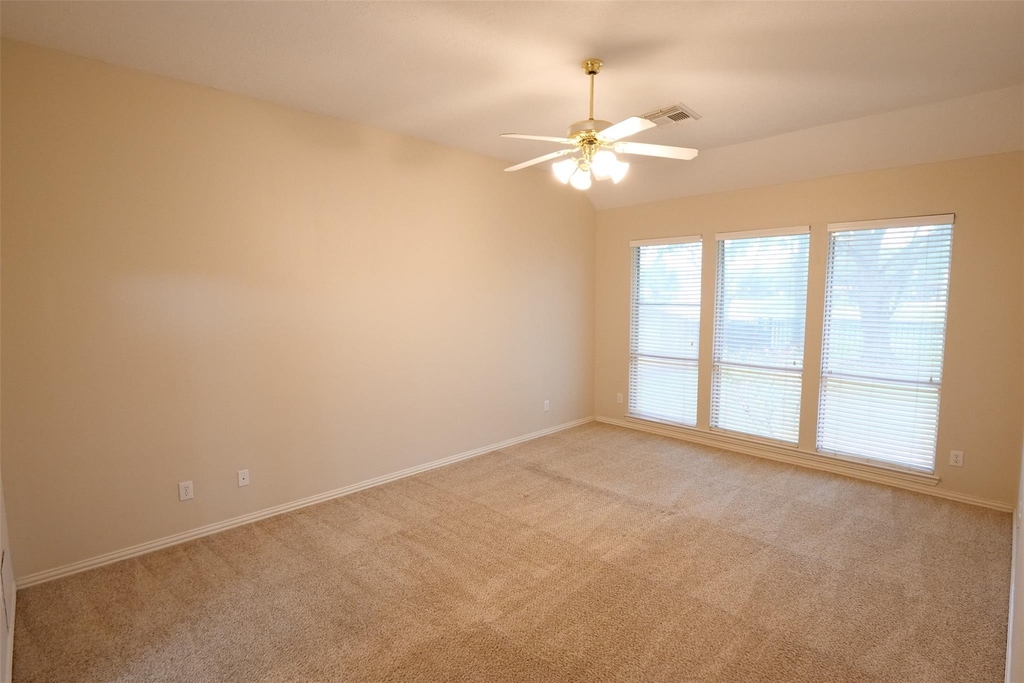 22719 Sierra Lake Court - Photo 16