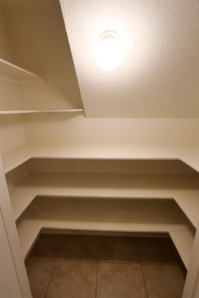 22719 Sierra Lake Court - Photo 15