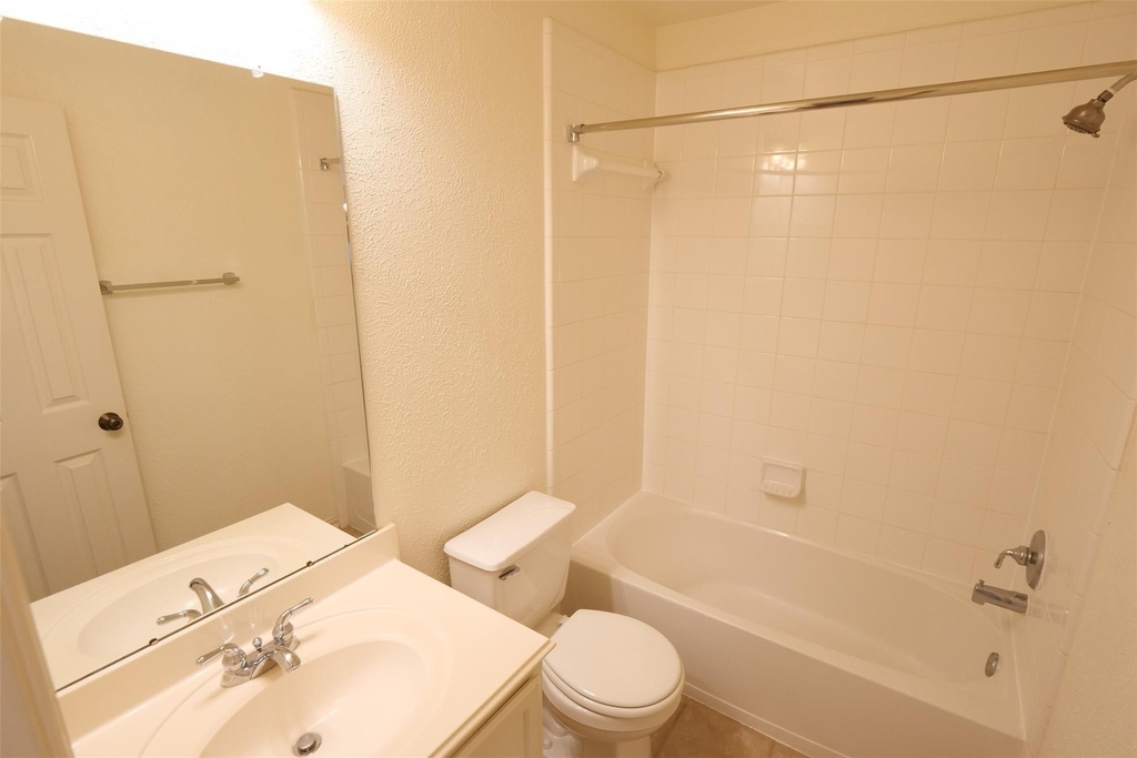 22719 Sierra Lake Court - Photo 24