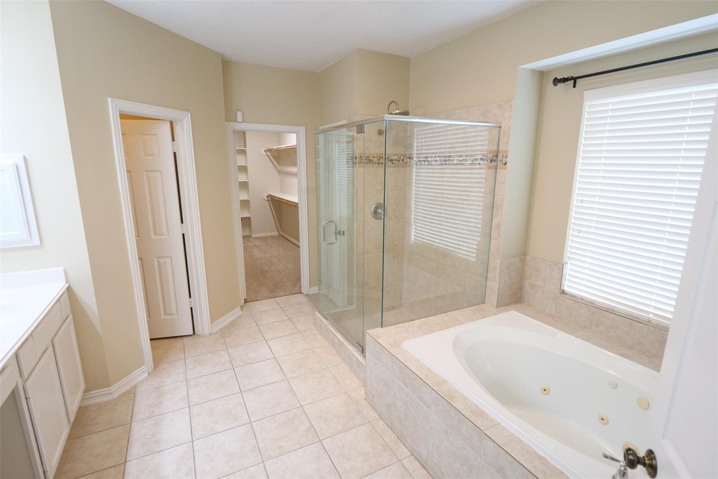 22719 Sierra Lake Court - Photo 18