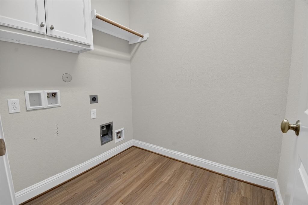 2524 Hagerman Court - Photo 10