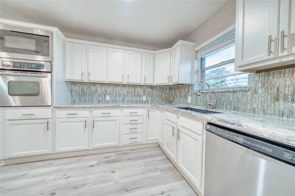 4406 Mallard Drive - Photo 6