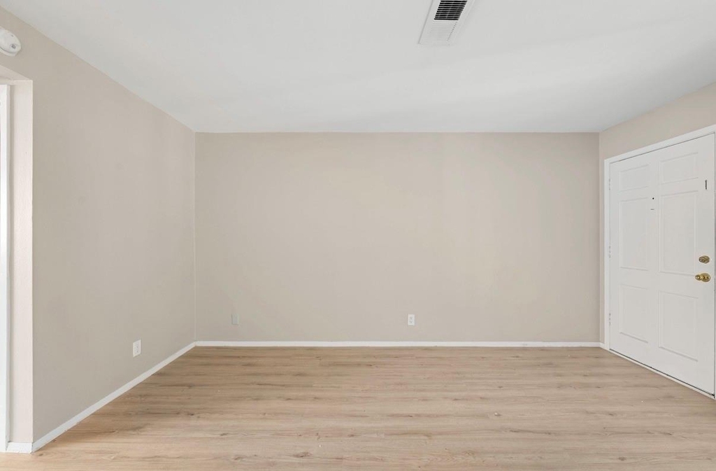 2012 Brun Street - Photo 3