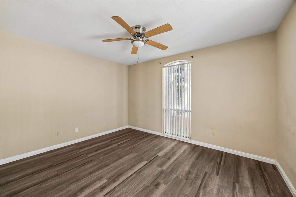 4647 Wild Indigo Street - Photo 5