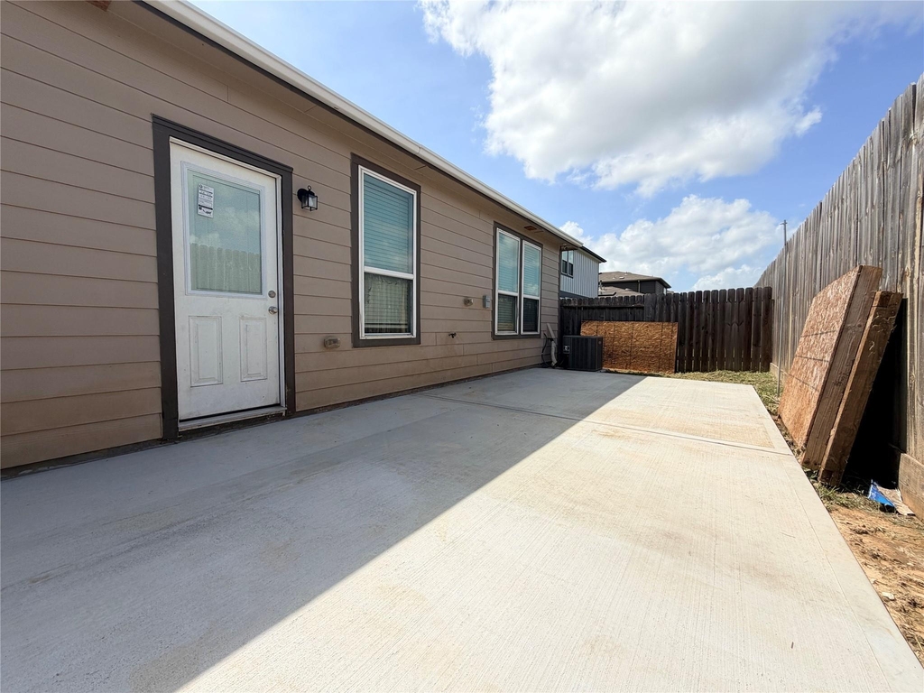 10233 Cleartide Lane - Photo 16