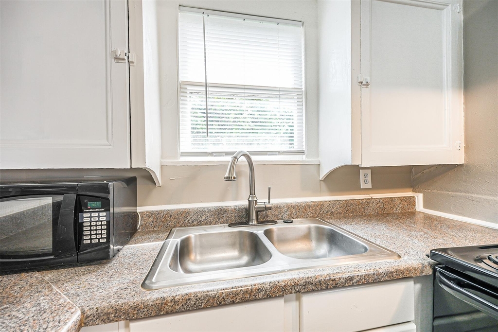 216 Redan Street - Photo 15