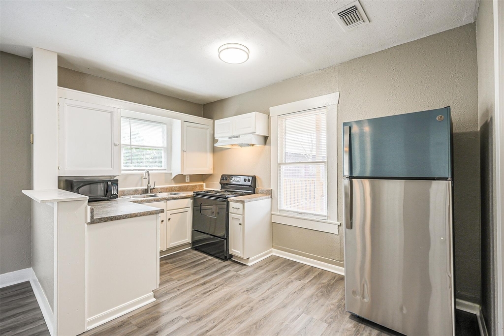 216 Redan Street - Photo 2