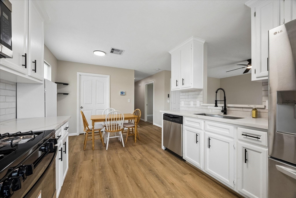2617 29th Avenue N - Photo 4