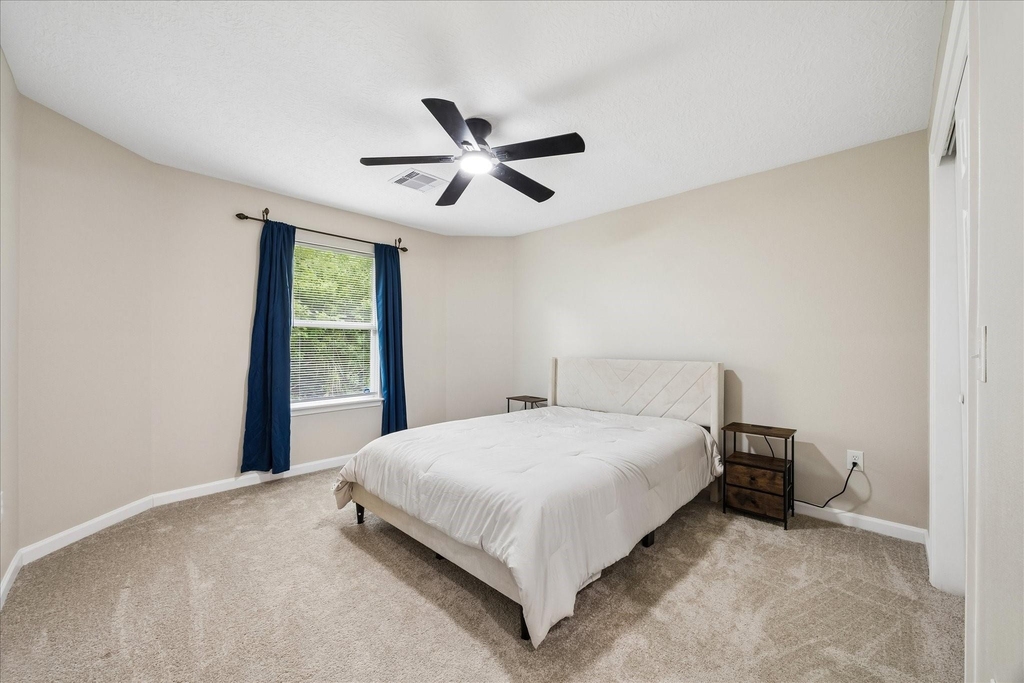 2617 29th Avenue N - Photo 10