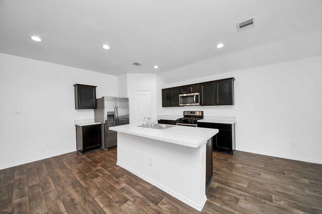 21314 Sleepy Willow Street - Photo 5
