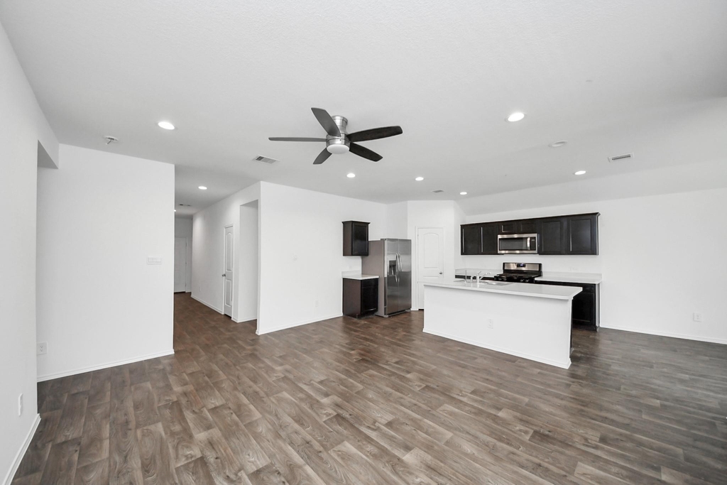 21314 Sleepy Willow Street - Photo 4