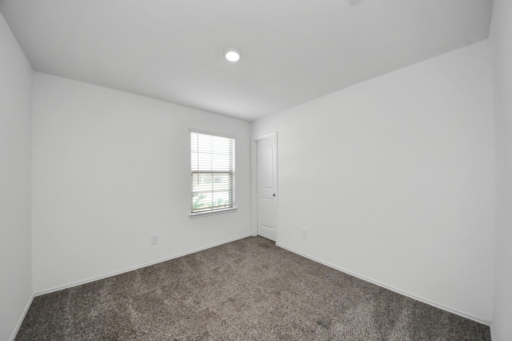21314 Sleepy Willow Street - Photo 26