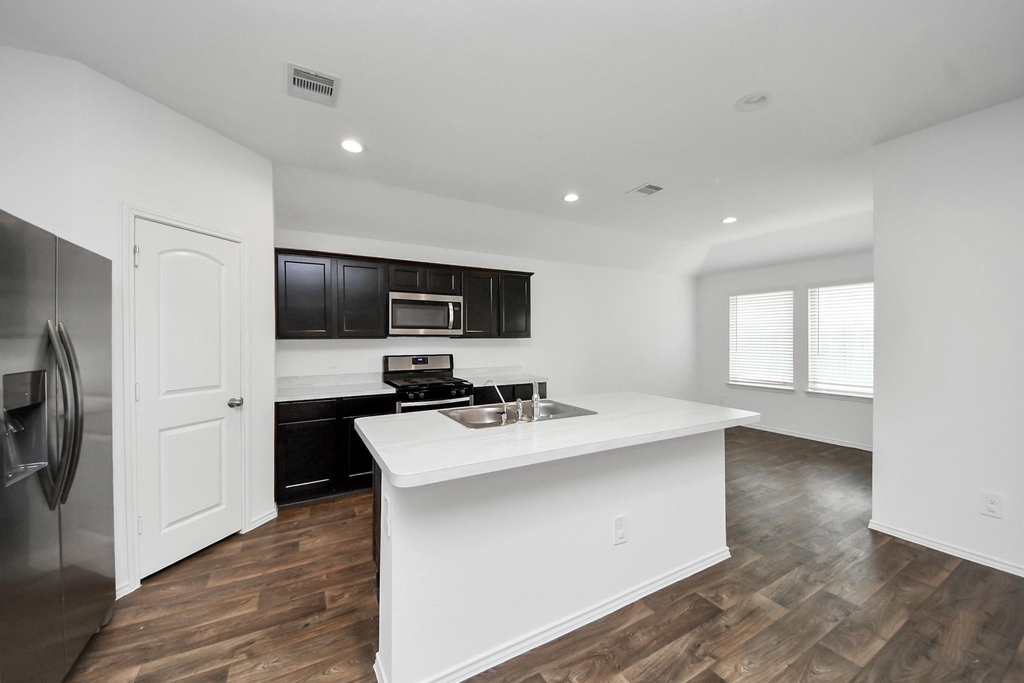 21314 Sleepy Willow Street - Photo 7