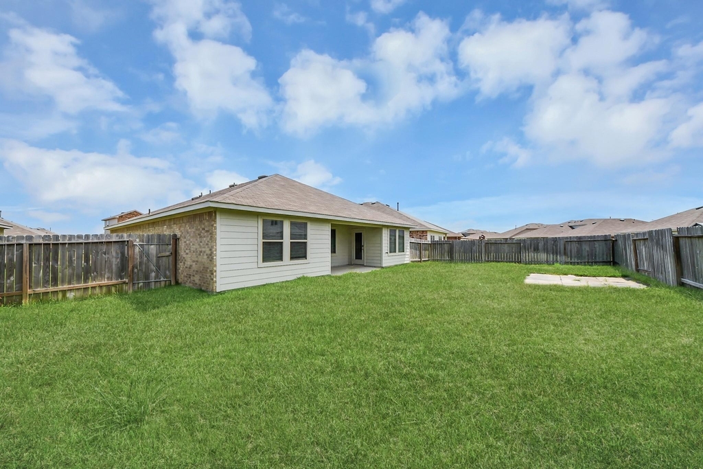 21314 Sleepy Willow Street - Photo 32