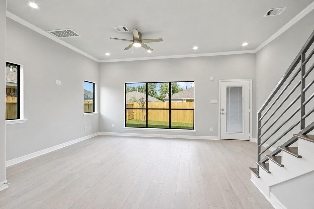 5415 Bacher Street - Photo 3