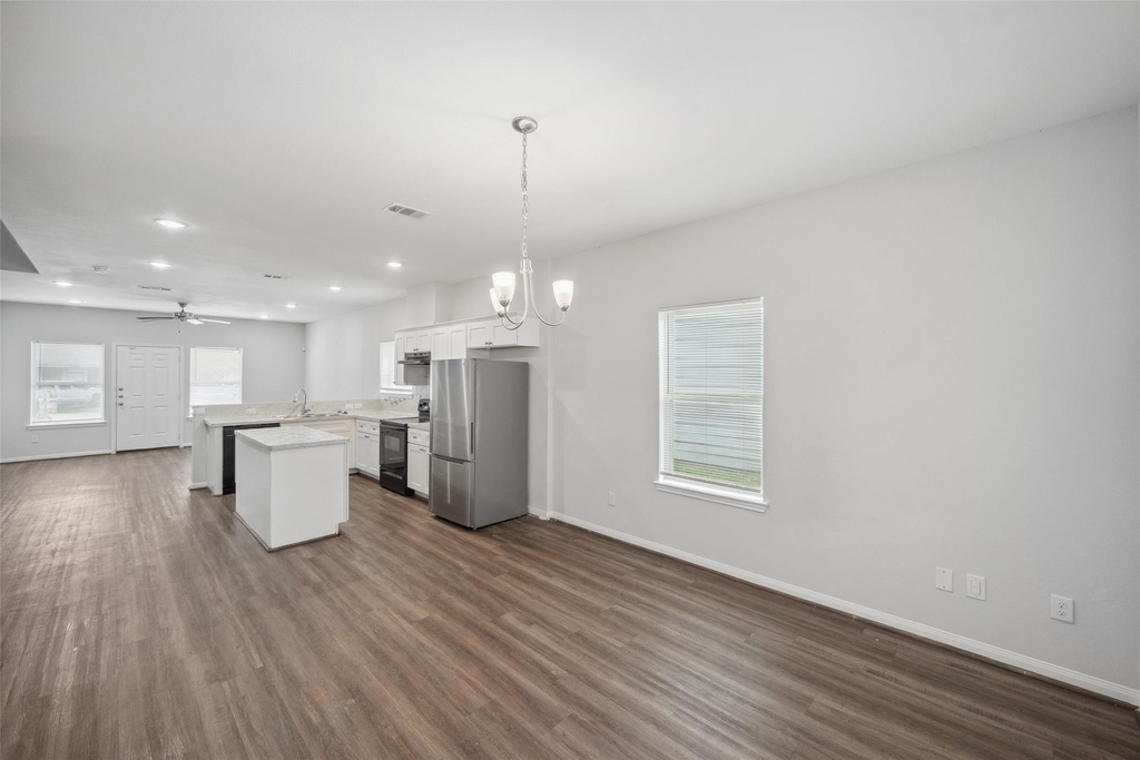 9018 Everglade Drive - Photo 8