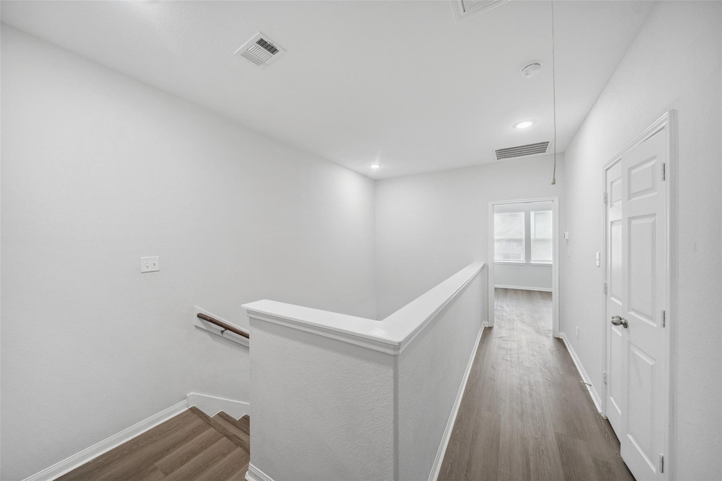 9018 Everglade Drive - Photo 15